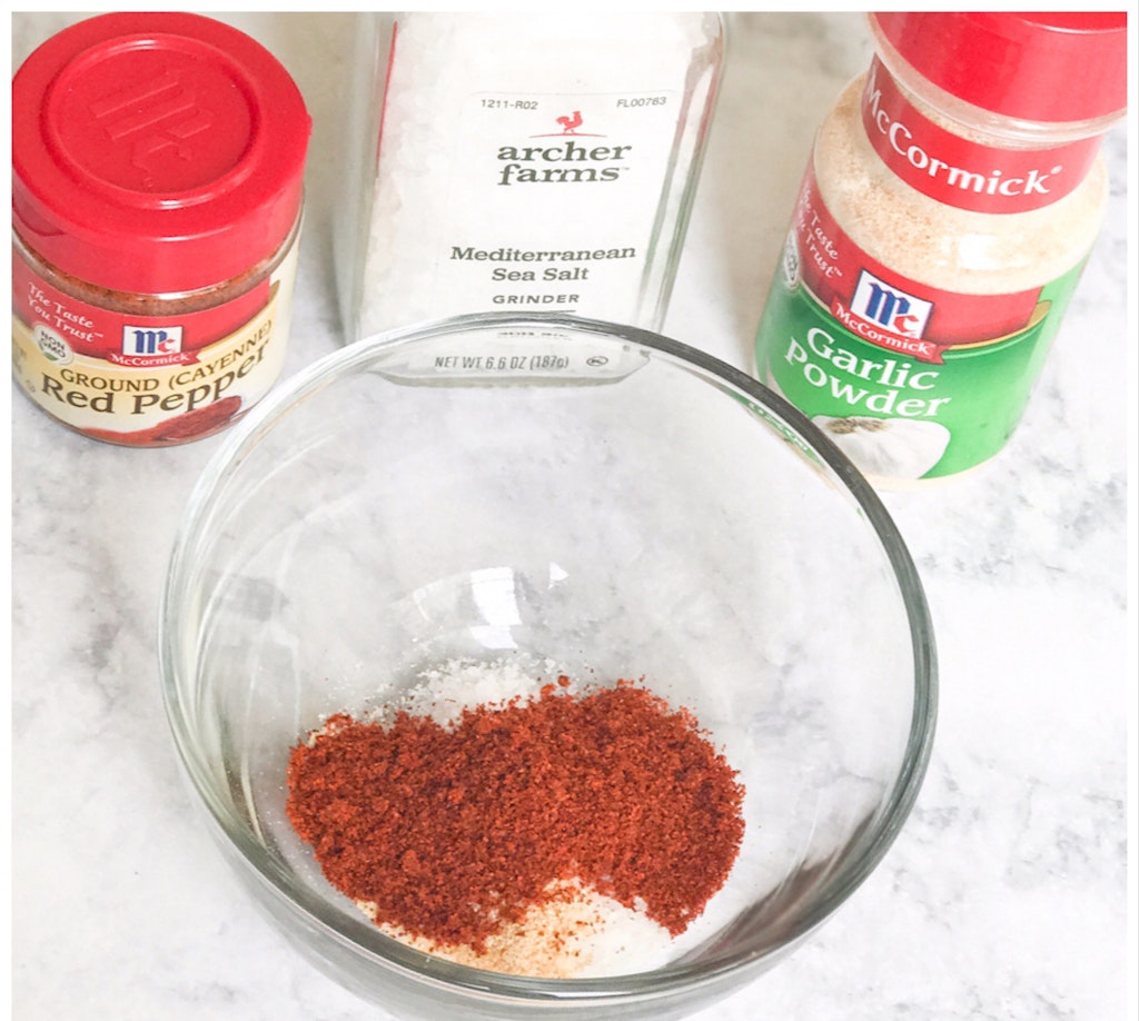 How To Make Simple Guacamole