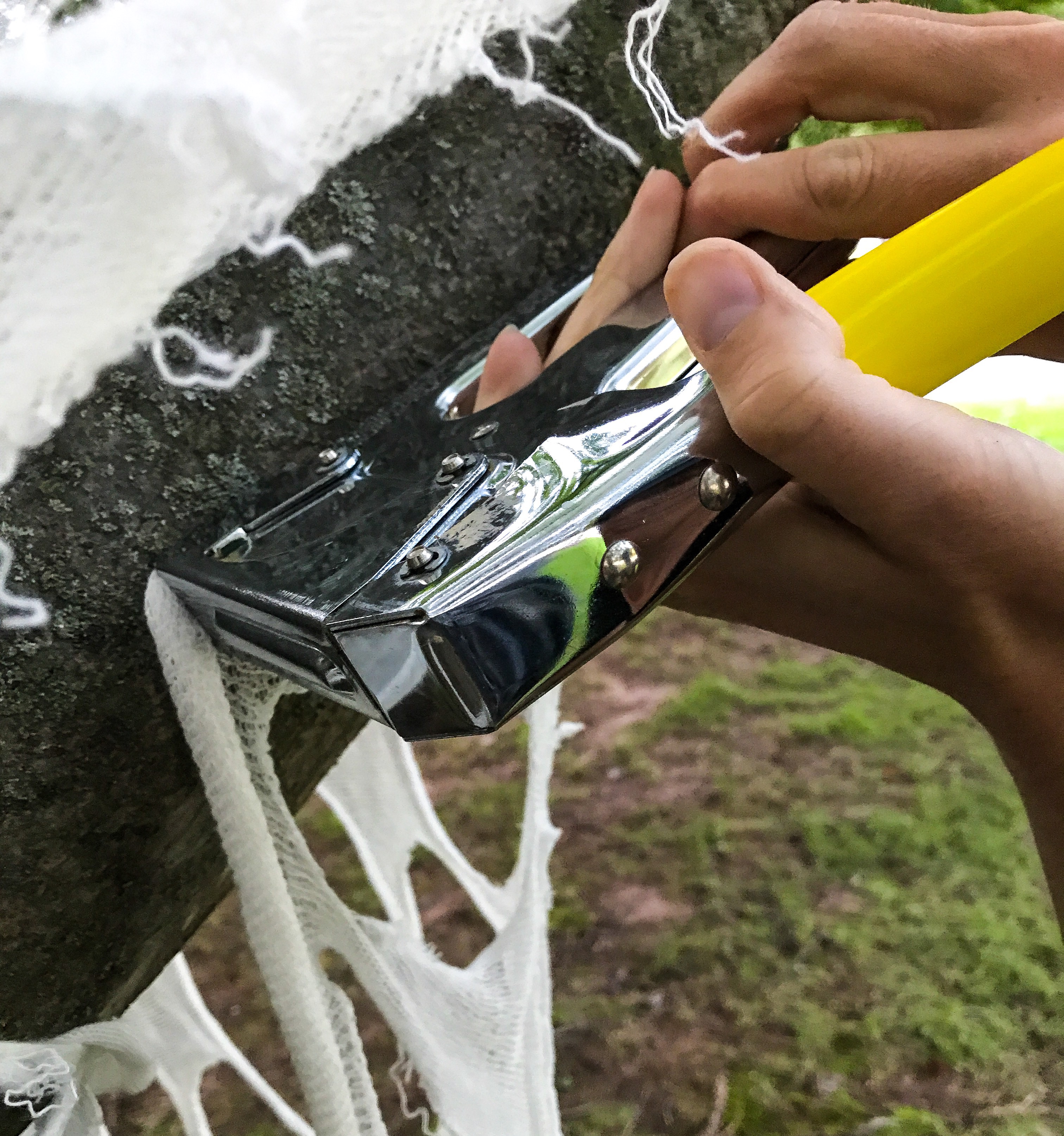 How To Make Giant Halloween Spider Webs