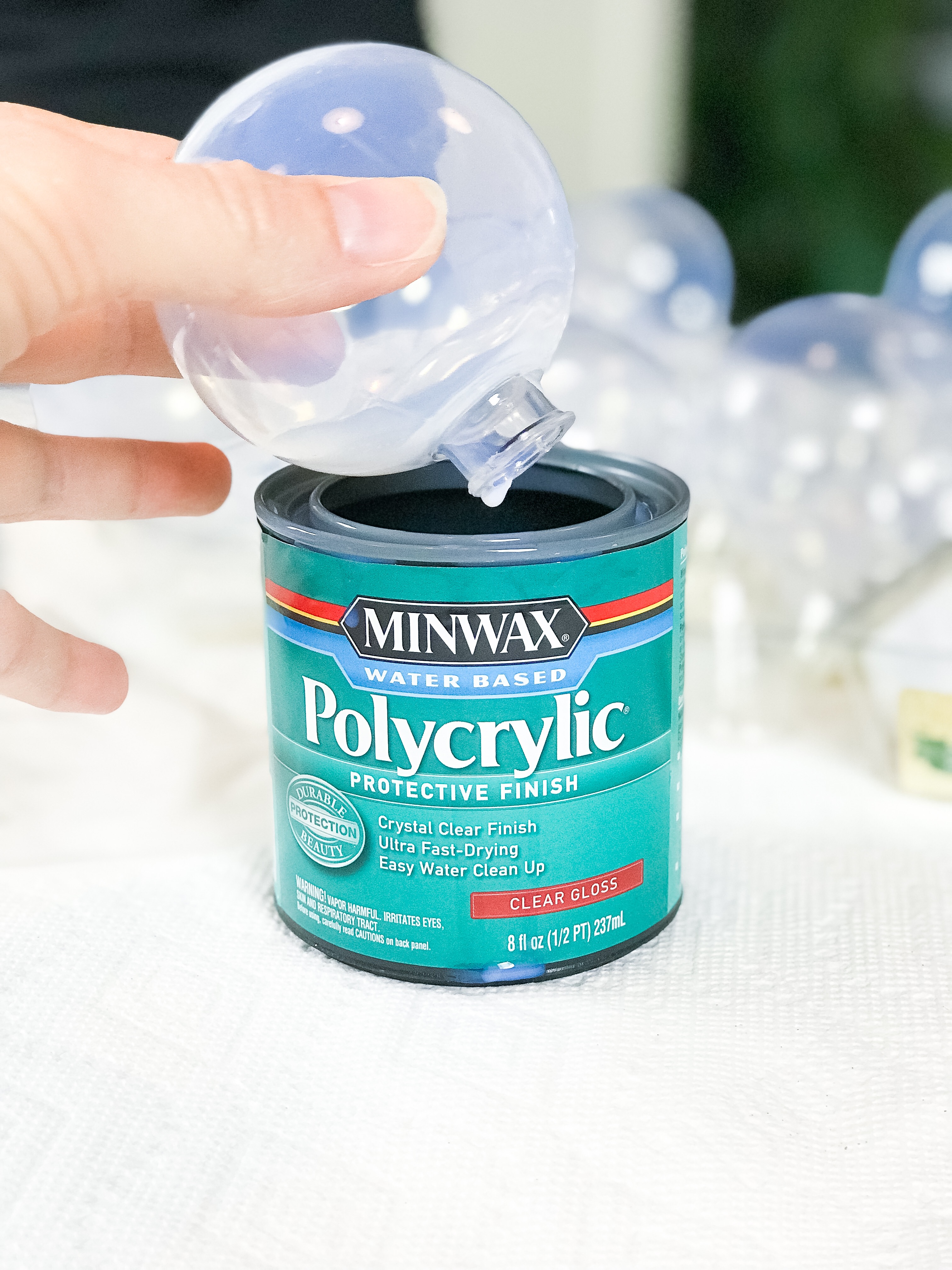 Glitter ornaments, craft, Christmas craft, glitter, kids crafts, Christmas kids crafts