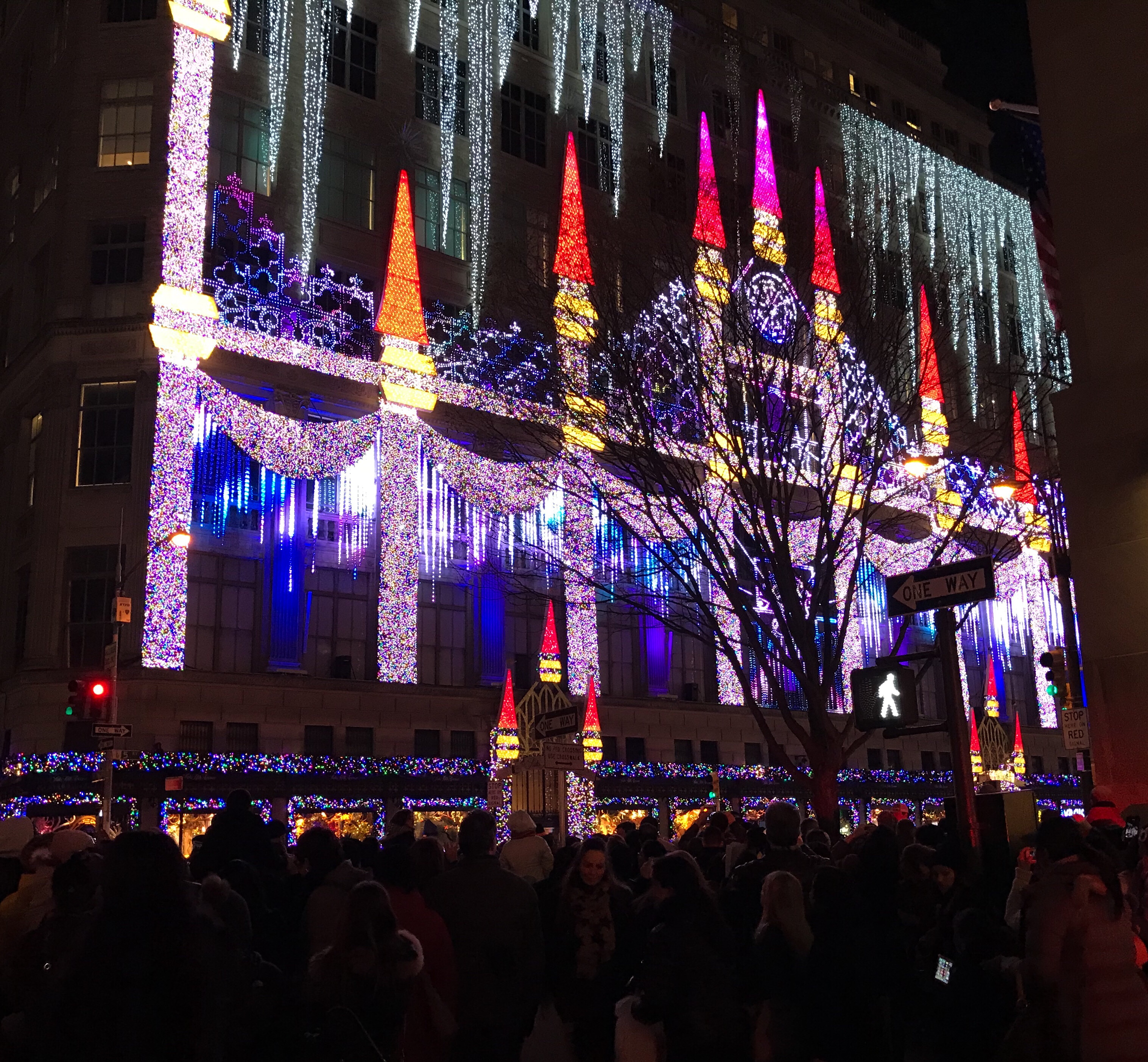 NYC, New York, New York City, traveling with kids, family travel, Christmas in New York, kids New York, Saks Fifth Avenue, window displays, Christmas window displays