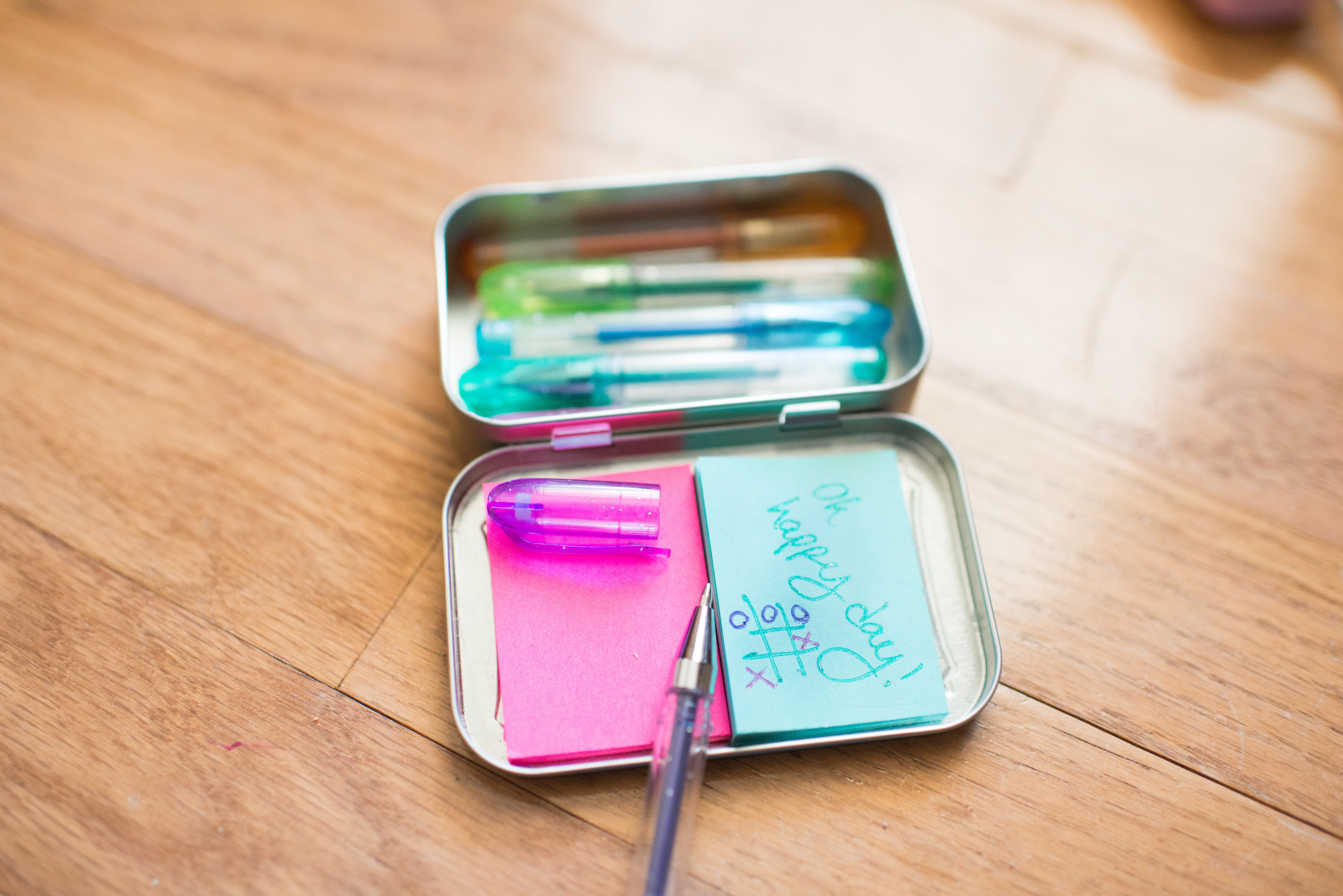 altoid draw tin
