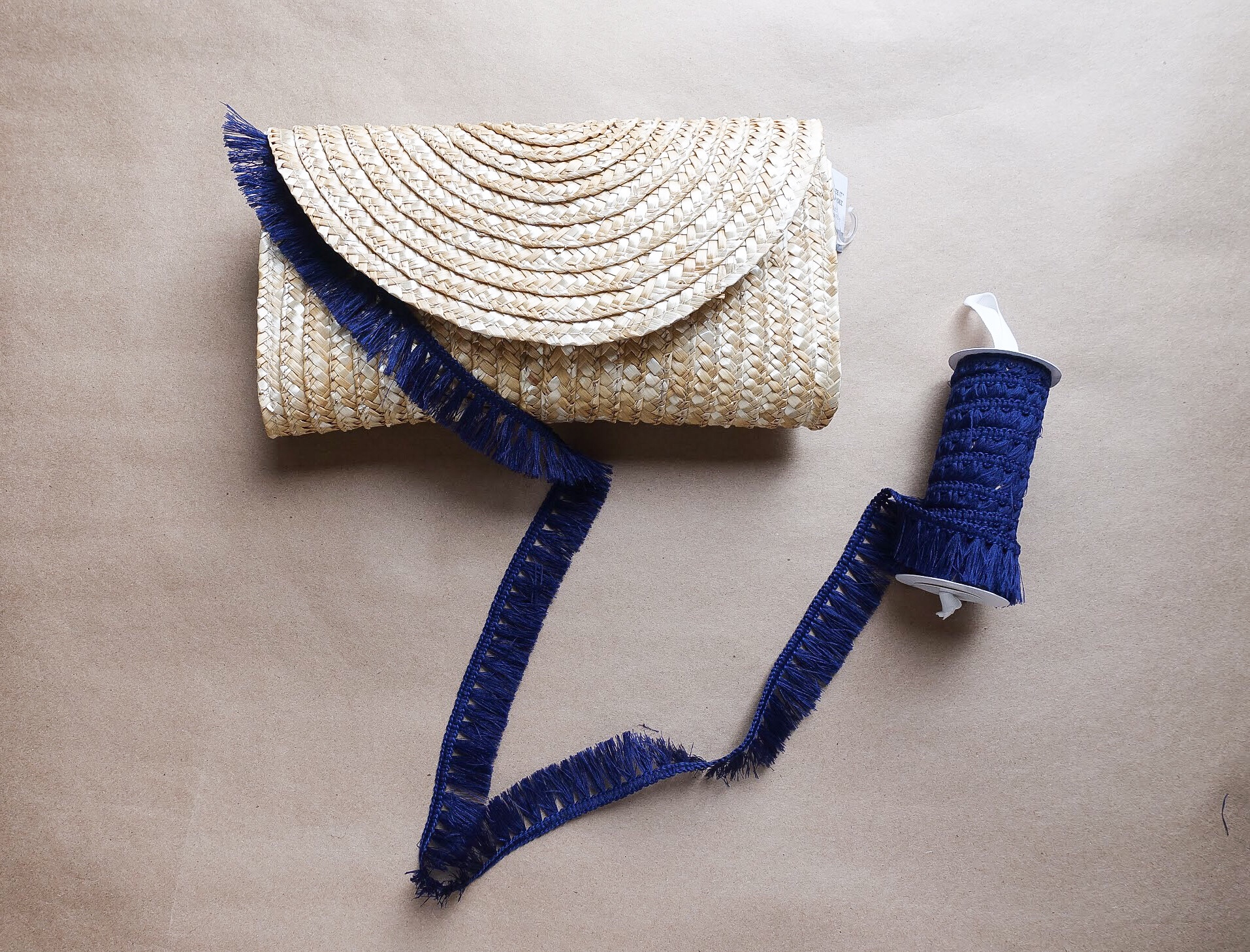 DIY Fringe Summer Straw Clutch