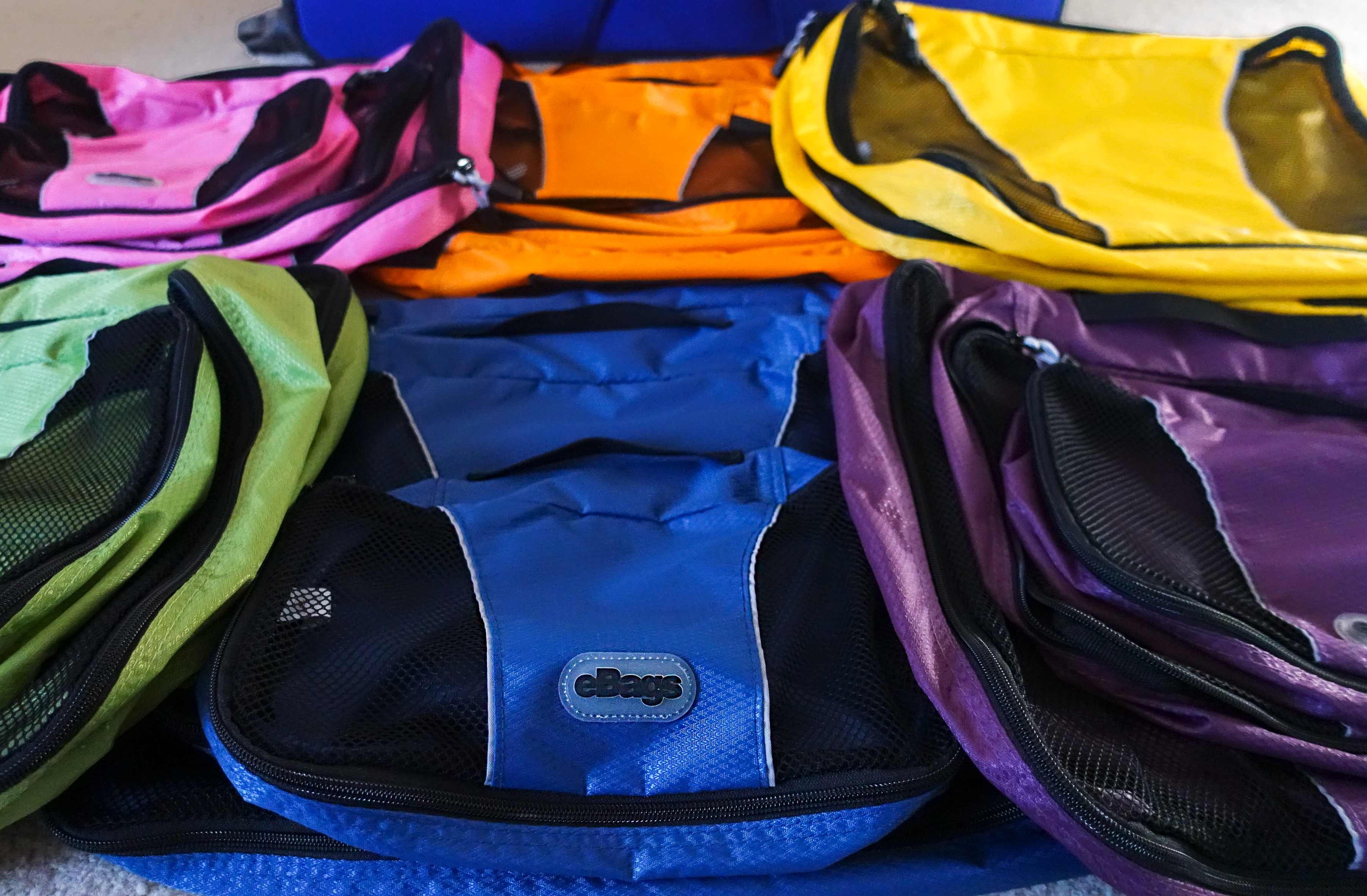 How to Pack For a Family Vacation - Family Packing Tips 