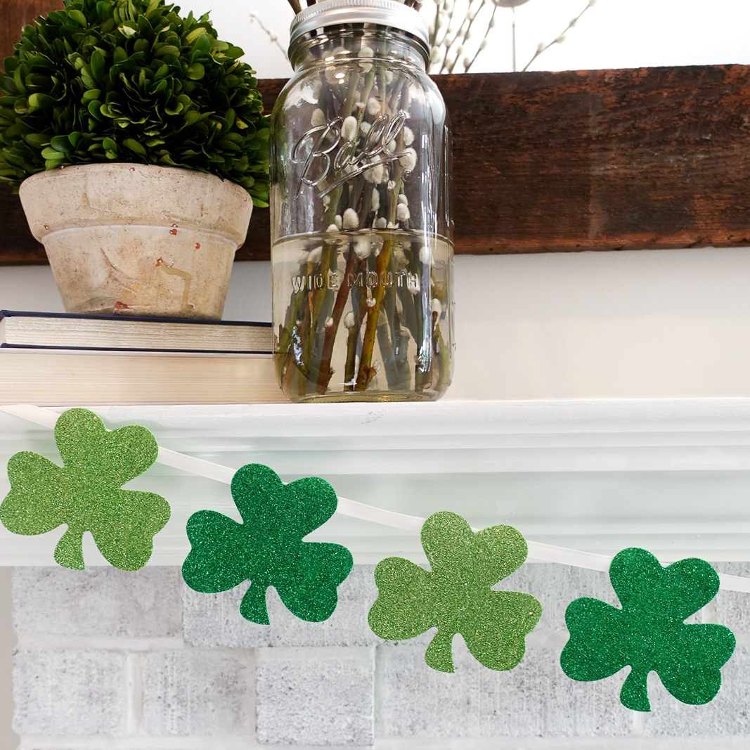 DIY Dollar Store Shamrock Banner