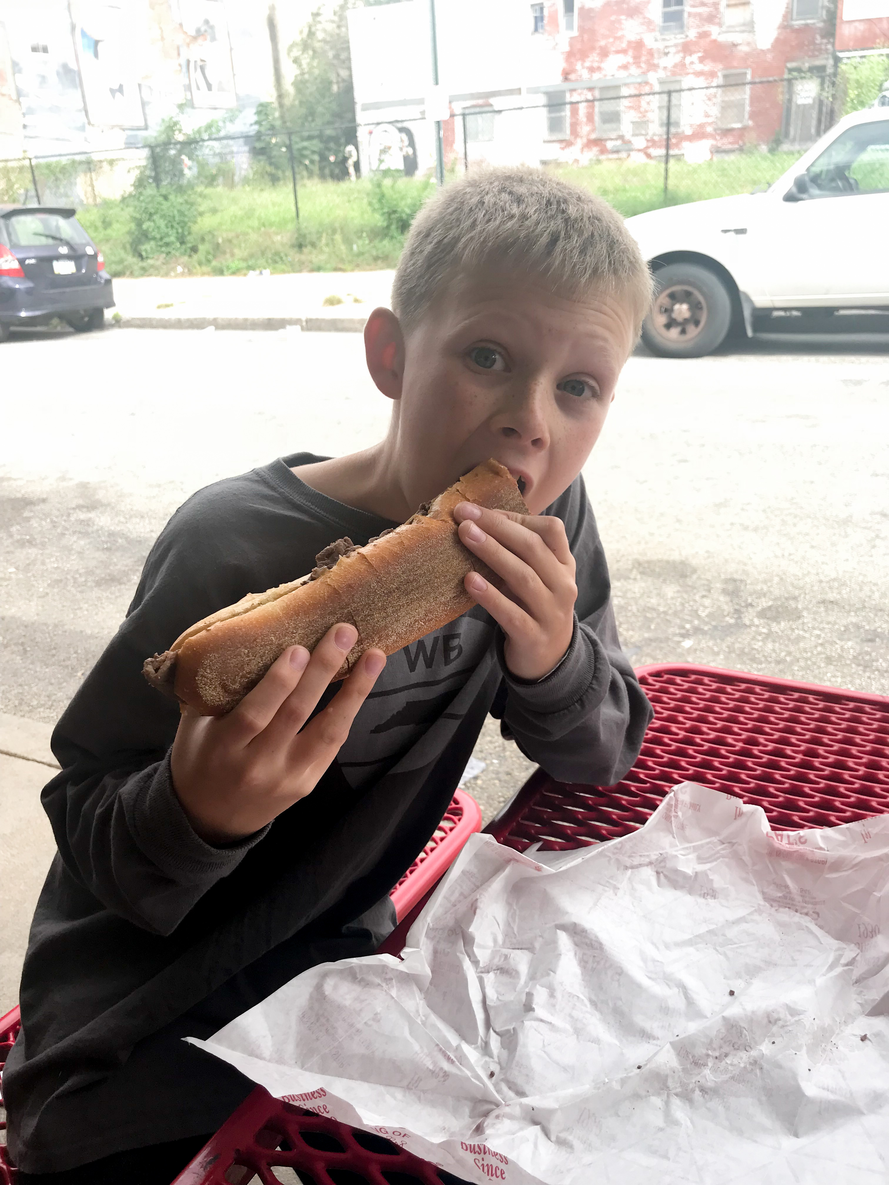 What to see in Philadelphia PA Where to Eat Pats Steaks