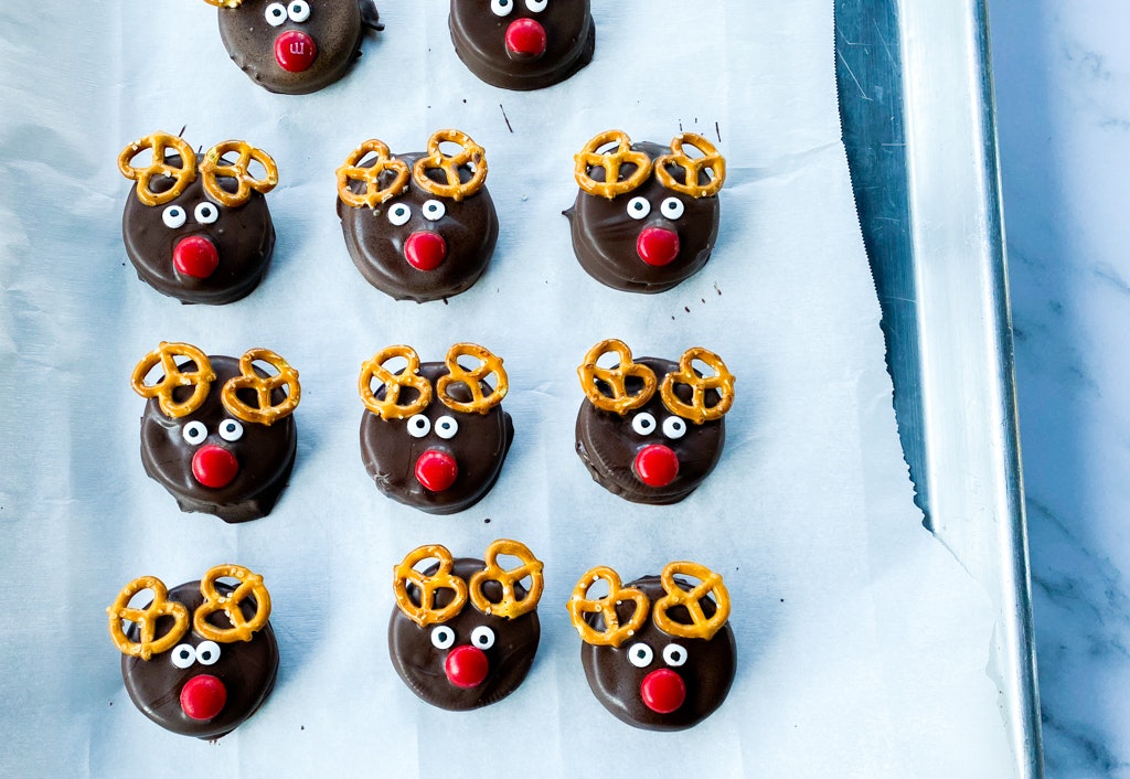 Reindeer Oreo Cookies