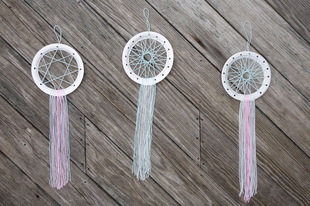 DIY Paper Plate Dream Catchers