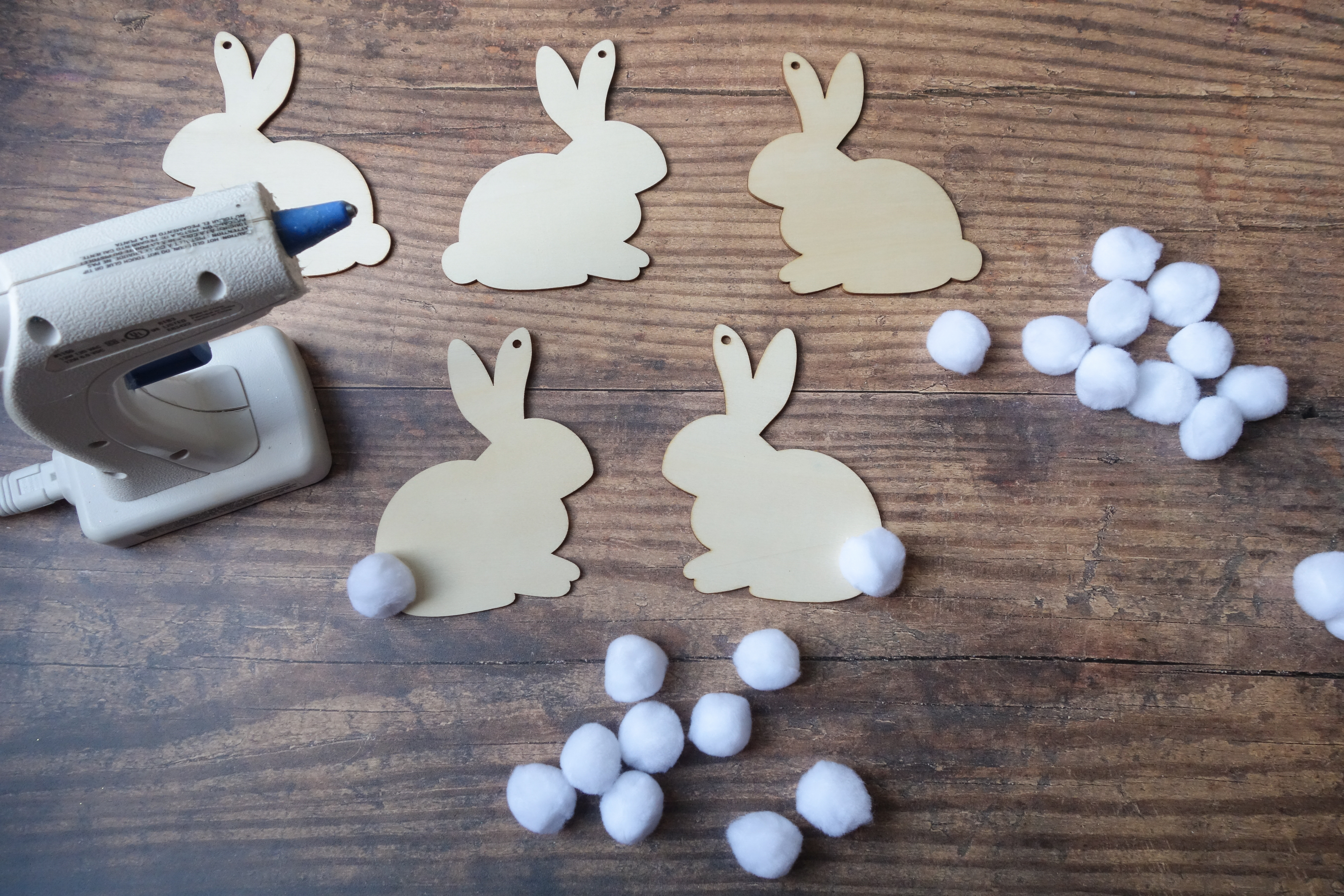 DIY Easter Bunny Banner