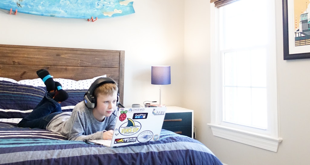 Boy Bedroom Decor – Our Favorite Bedding for Boys