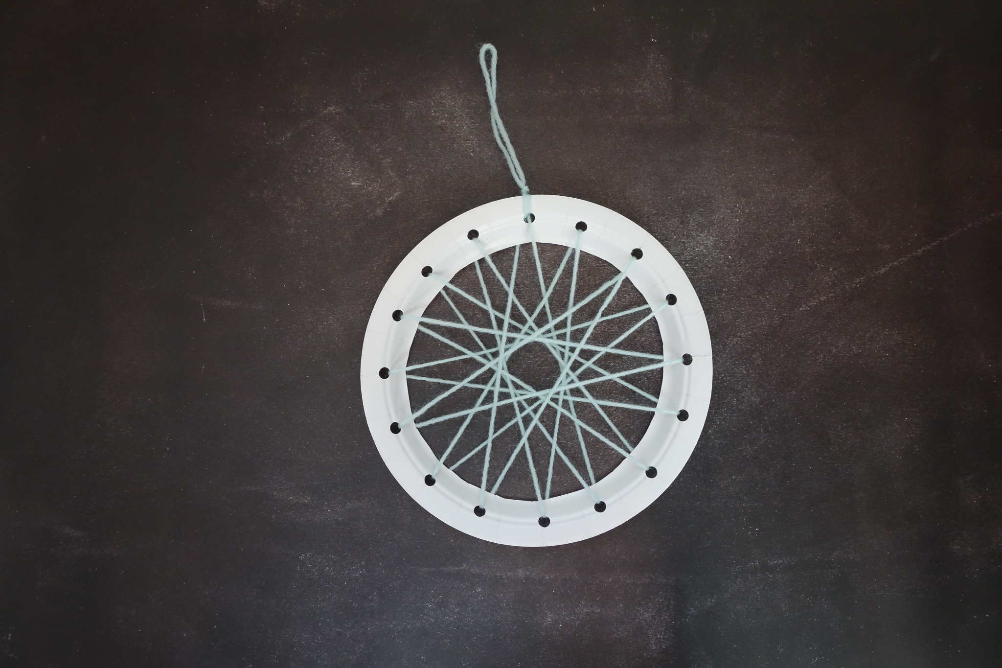 paper plate dream catcher