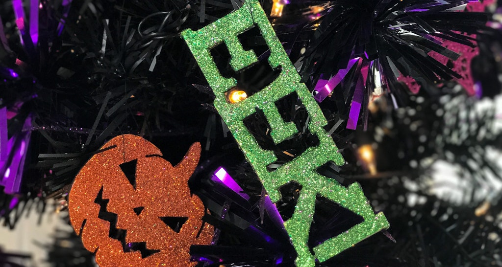 DIY Halloween Glitter Ornaments