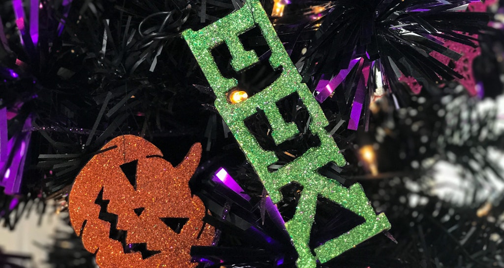 How To Make Halloween Glitter Ornaments