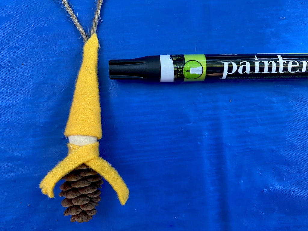 how to make Christmas pinecone gnome ornaments