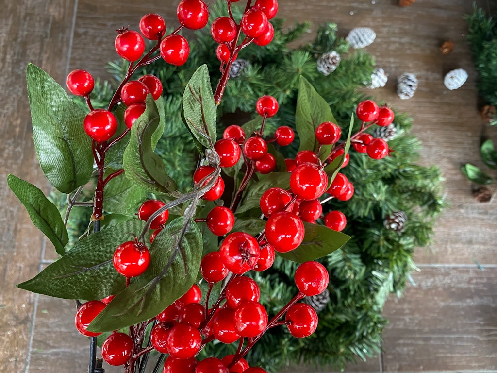 berries for christmas wreath