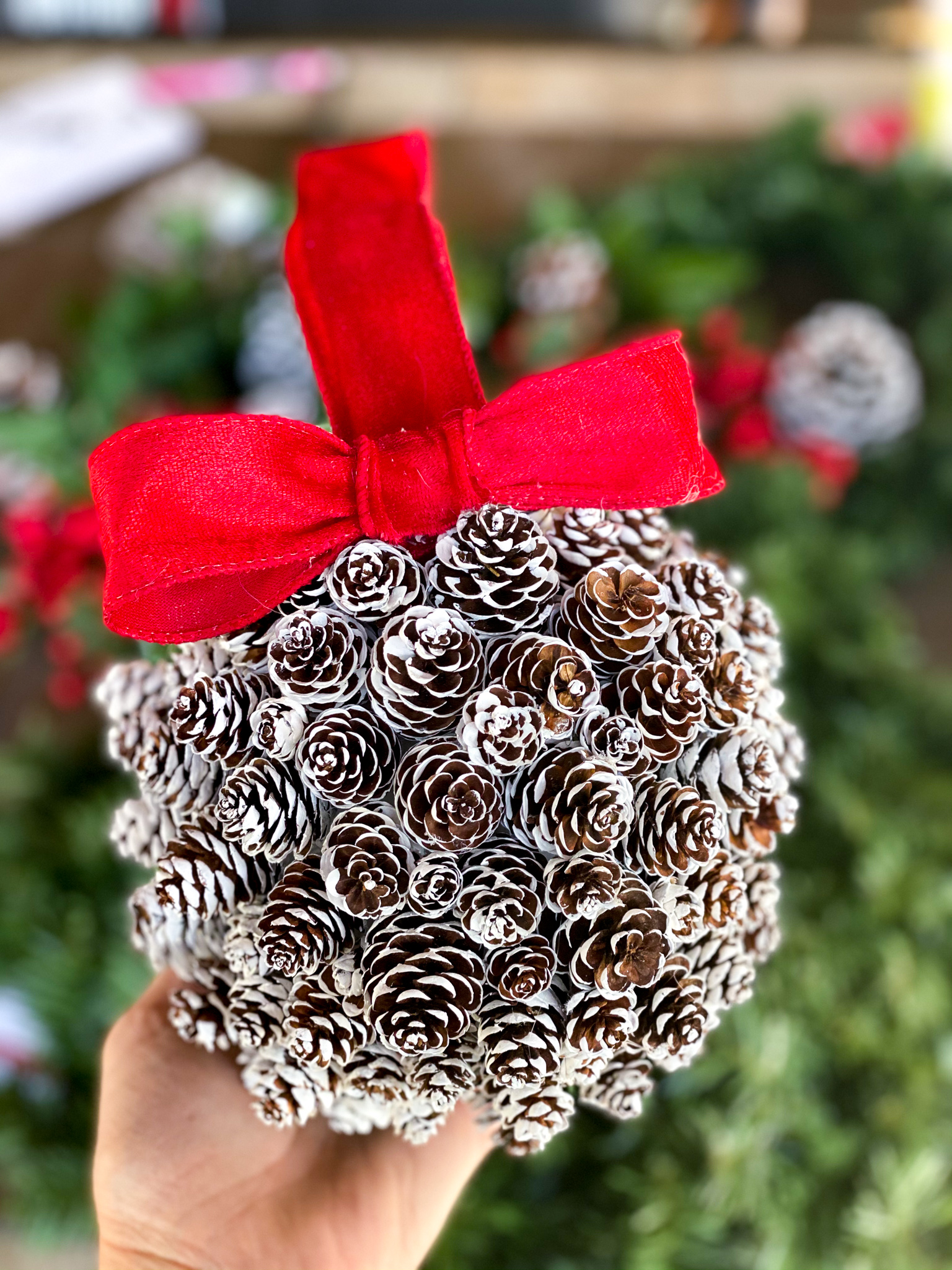 diy pinecone kissing ball