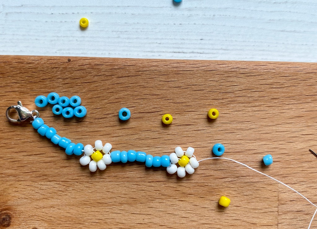 how to make a daisy chain necklace