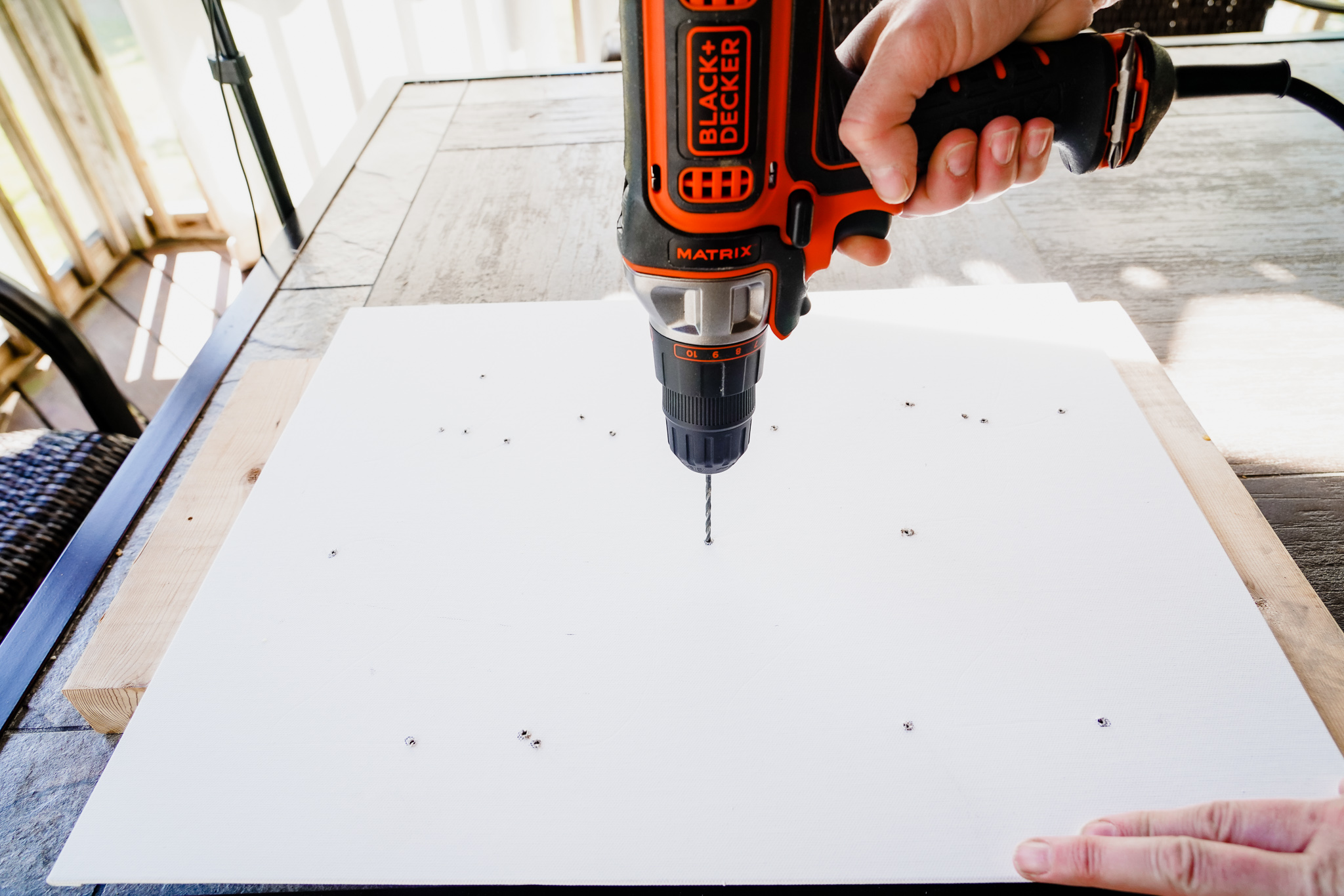 how to make a neon sign using el wire