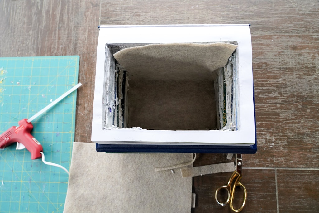 book with secret compartment